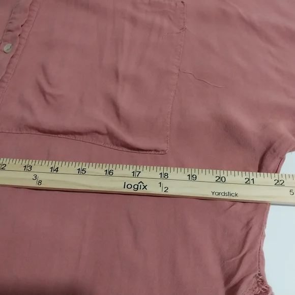 AEMI+CO Elegant Frayed Hem Button-Up Shirt - Dusty Pink Esposedseam Raw - Picture 9 of 11